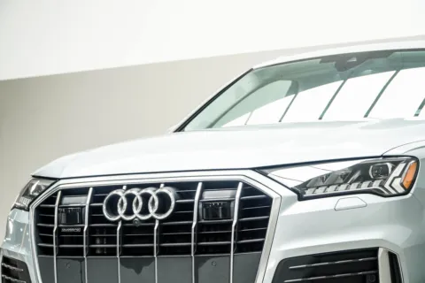 Photos of 2024 Audi Q7 45 Premium Plus for sale in Kennesaw, GA at Carvilla