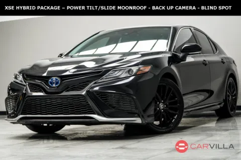 Black 2022 Toyota Camry Hybrid XSE for sale in Kennesaw, GA