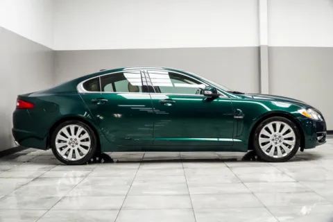 More photos of 2009 Jaguar XF Premium at Carvilla, GA