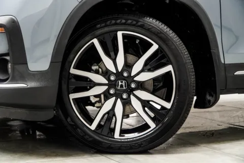 Another view of 2022 Honda Pilot Touring for sale in Kennesaw, GA at Carvilla