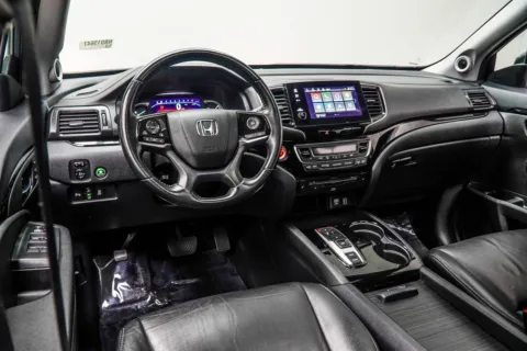 More photos of 2022 Honda Pilot Touring at Carvilla, GA