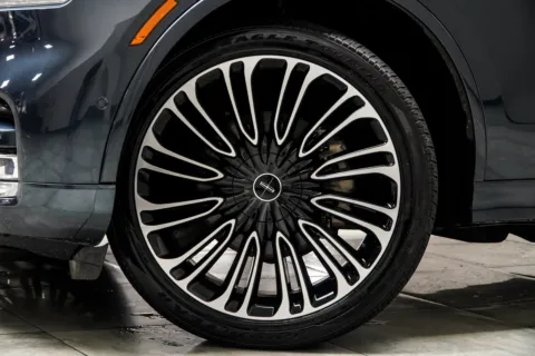 Another view of 2020 Lincoln Aviator Black Label for sale in Kennesaw, GA at Carvilla