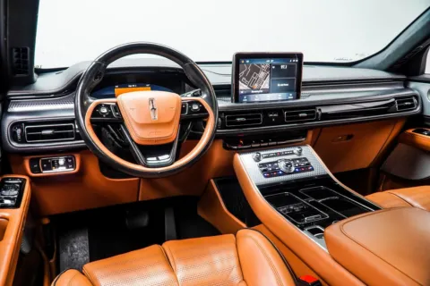 More photos of 2020 Lincoln Aviator Black Label at Carvilla, GA