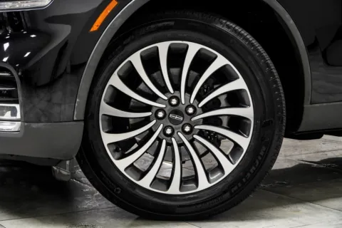 Another view of 2021 Lincoln Aviator Reserve for sale in Kennesaw, GA at Carvilla