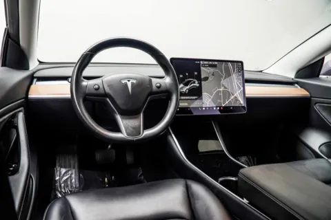 More photos of 2018 Tesla Model 3 Long Range at Carvilla, GA