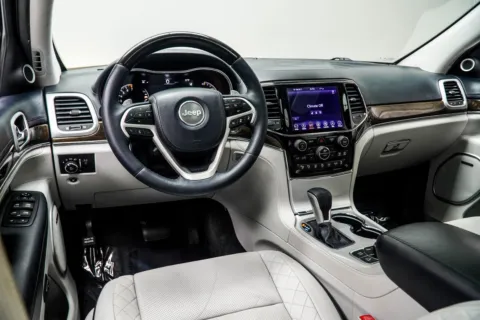 More photos of 2019 Jeep Grand Cherokee Summit at Carvilla, GA