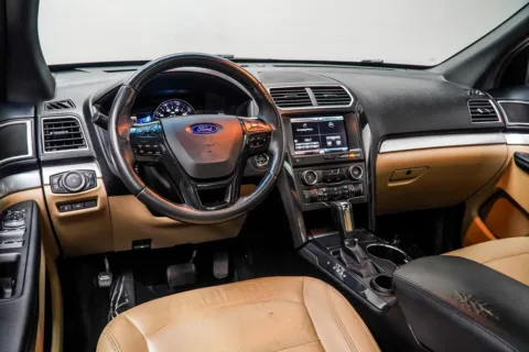 More photos of 2016 Ford Explorer XLT at Carvilla, GA