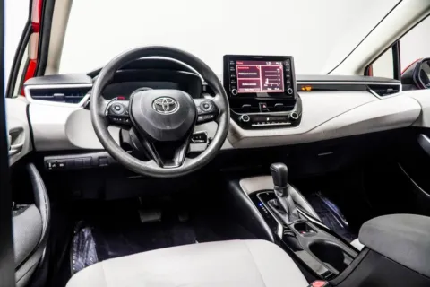 More photos of 2020 Toyota Corolla LE at Carvilla, GA