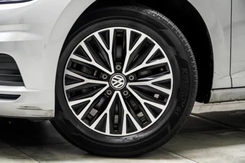 Photos of 2020 Volkswagen Jetta 1.4T SE for sale in Kennesaw, GA at Carvilla