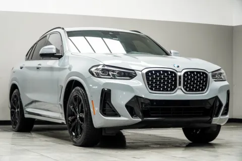 More photos of 2022 BMW X4 xDrive30i at Carvilla, GA