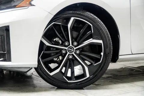 Another view of 2024 Nissan Altima 2.5 SR for sale in Kennesaw, GA at Carvilla