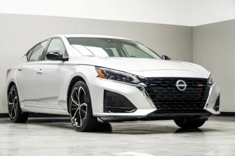 More photos of 2024 Nissan Altima 2.5 SR at Carvilla, GA