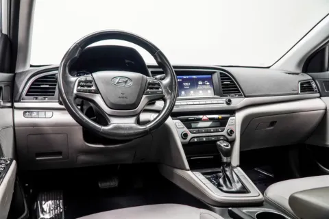 More photos of 2018 Hyundai Elantra Value Edition at Carvilla, GA
