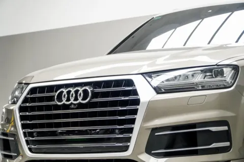 Photos of 2017 Audi Q7 3.0T Premium Plus for sale in Kennesaw, GA at Carvilla