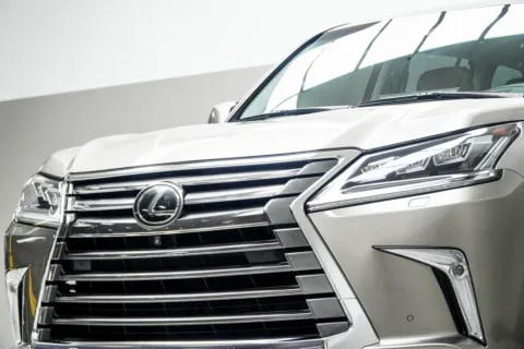 Photos of 2019 Lexus LX 570 for sale in Kennesaw, GA at Carvilla