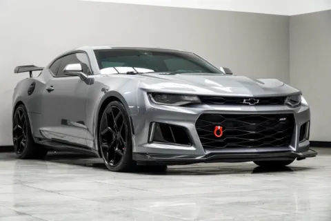 More photos of 2019 Chevrolet Camaro ZL1 at Carvilla, GA
