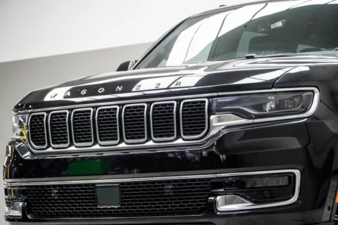 Photos of 2023 Jeep Wagoneer L Series II for sale in Kennesaw, GA at Carvilla