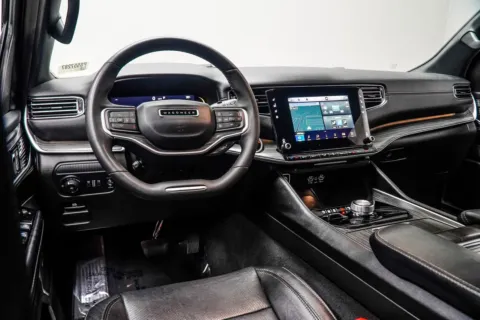More photos of 2023 Jeep Wagoneer L Series II at Carvilla, GA