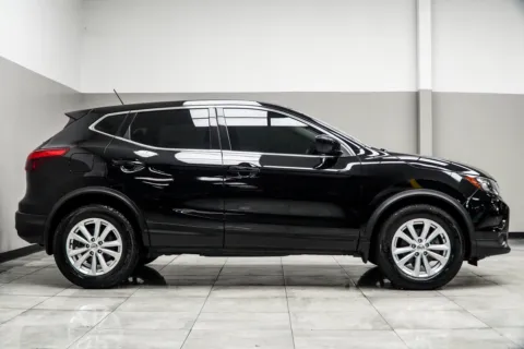 More photos of 2018 Nissan Rogue Sport S at Carvilla, GA