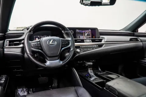 More photos of 2021 Lexus ES 350 at Carvilla, GA