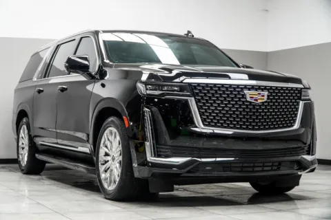 More photos of 2023 Cadillac Escalade ESV Premium at Carvilla, GA