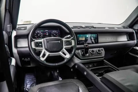 More photos of 2020 Land Rover Defender 110 SE at Carvilla, GA