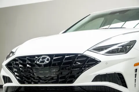 Photos of 2022 Hyundai Sonata Limited for sale in Kennesaw, GA at Carvilla