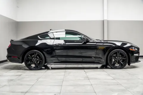 More photos of 2022 Ford Mustang GT Premium at Carvilla, GA