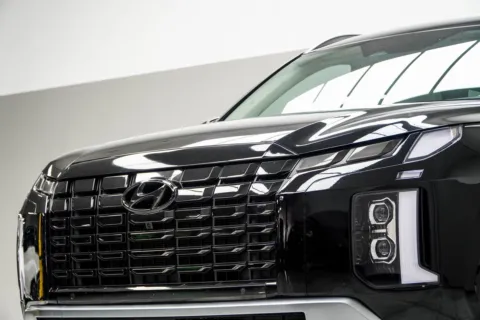 Photos of 2024 Hyundai Palisade Limited for sale in Kennesaw, GA at Carvilla