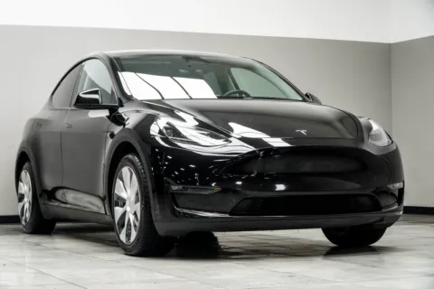 More photos of 2023 Tesla Model Y Long Range at Carvilla, GA