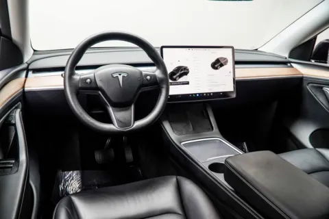 More photos of 2023 Tesla Model Y Long Range at Carvilla, GA