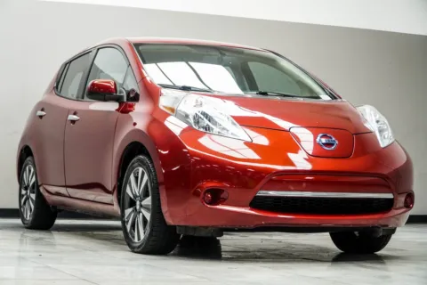 More photos of 2015 Nissan Leaf SV at Carvilla, GA