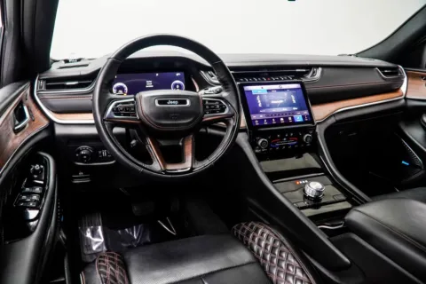 More photos of 2022 Jeep Grand Cherokee Summit at Carvilla, GA