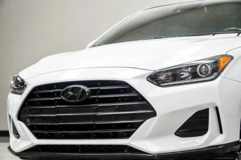 Photos of 2020 Hyundai Veloster 2.0 Premium for sale in Kennesaw, GA at Carvilla