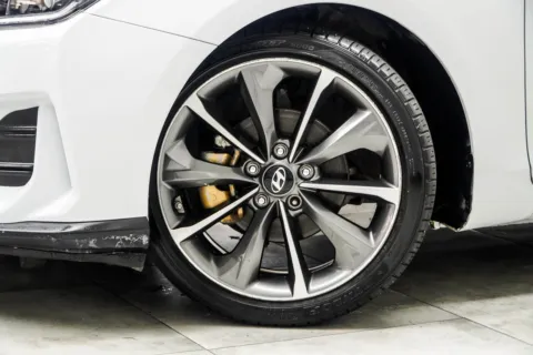 Another view of 2020 Hyundai Veloster 2.0 Premium for sale in Kennesaw, GA at Carvilla