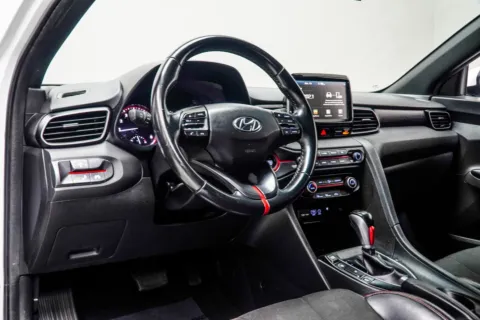 More photos of 2020 Hyundai Veloster 2.0 Premium at Carvilla, GA