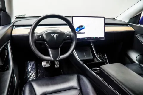 More photos of 2020 Tesla Model Y Long Range at Carvilla, GA