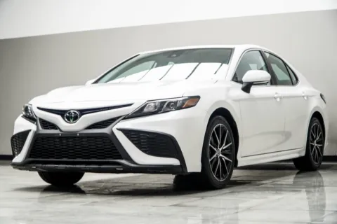 More photos of 2024 Toyota Camry SE at Carvilla, GA