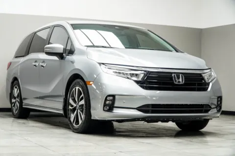 More photos of 2022 Honda Odyssey Touring at Carvilla, GA