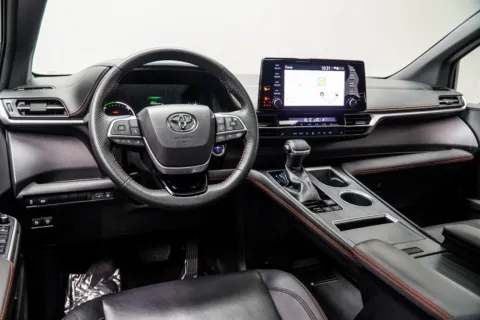 More photos of 2022 Toyota Sienna XSE at Carvilla, GA