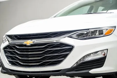 Photos of 2024 Chevrolet Malibu LT for sale in Kennesaw, GA at Carvilla