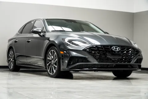 More photos of 2023 Hyundai Sonata Limited at Carvilla, GA