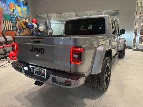 More photos of 2021 Jeep Gladiator High Altitude at Hixson Toyota, LA