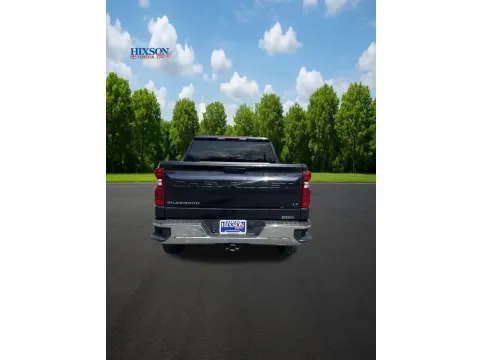 More photos of 2022 Chevrolet Silverado 1500 LT at Hixson Toyota, LA