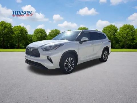 Another view of 2020 Toyota Highlander XLE for sale in Deridder, LA at Hixson Toyota