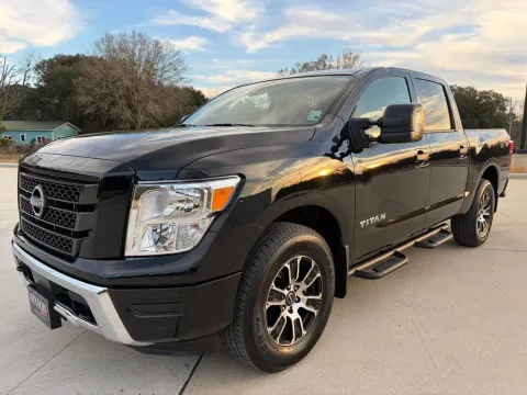 Another view of 2024 Nissan Titan SV for sale in Deridder, LA at Hixson Toyota