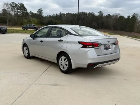 More photos of 2024 Nissan Versa 1.6 S at Hixson Toyota, LA