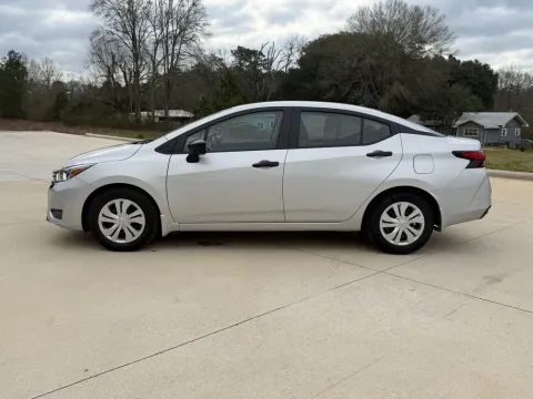 More photos of 2024 Nissan Versa 1.6 S at Hixson Toyota, LA