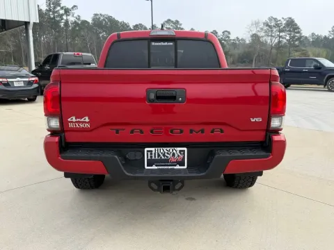 More photos of 2022 Toyota Tacoma SR5 at Hixson Toyota, LA