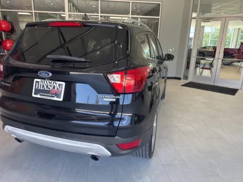More photos of 2019 Ford Escape Titanium at Hixson Toyota, LA